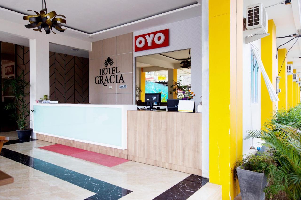 Oyo 3207 Hotel Gracia Бандар-Лампунг Экстерьер фото
